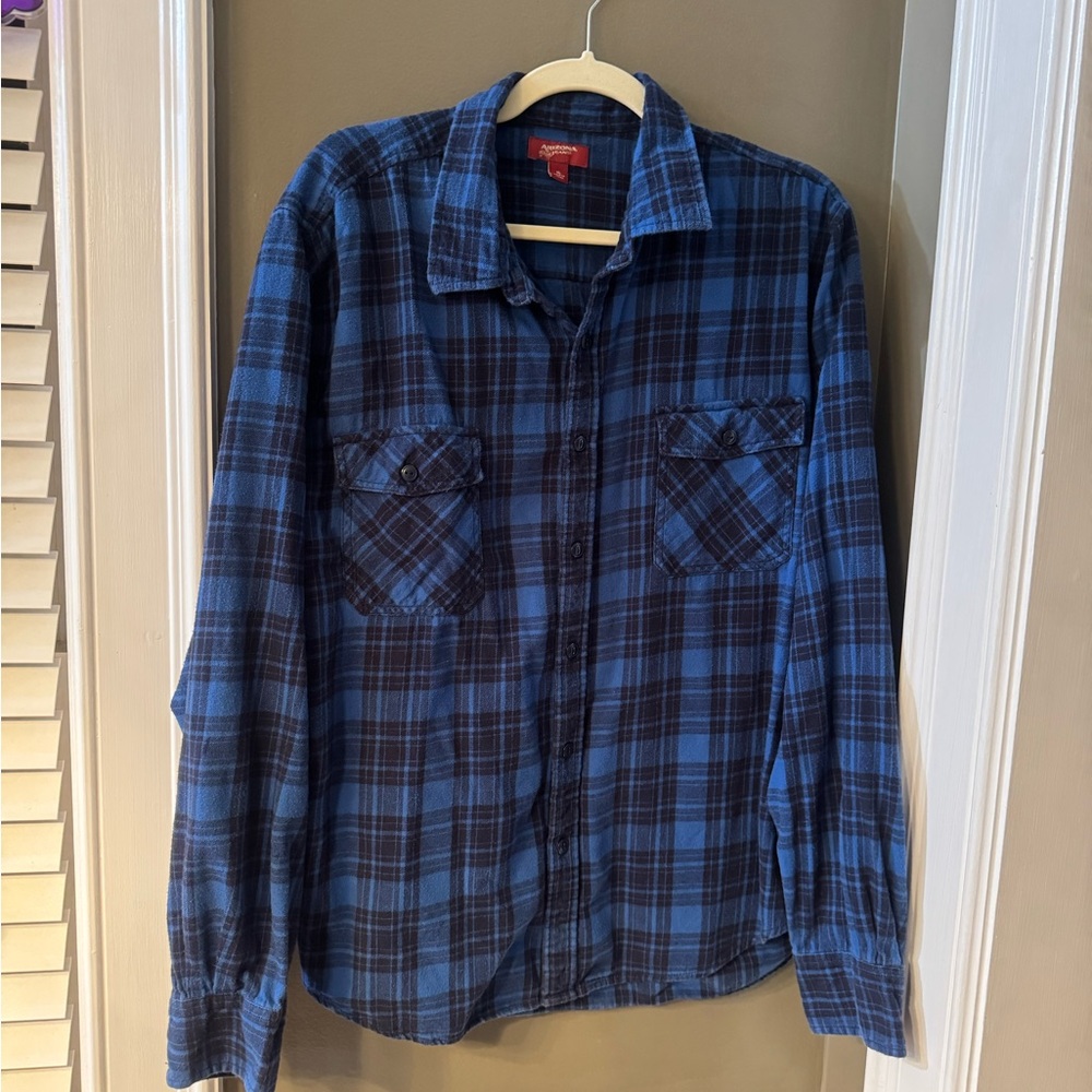 XL Arizona Jeans blue with black plaid shirt. 2 pocket. Button front.